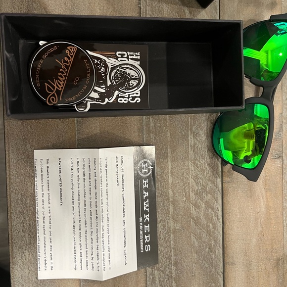 Hawks sunglasses - Picture 3 of 9